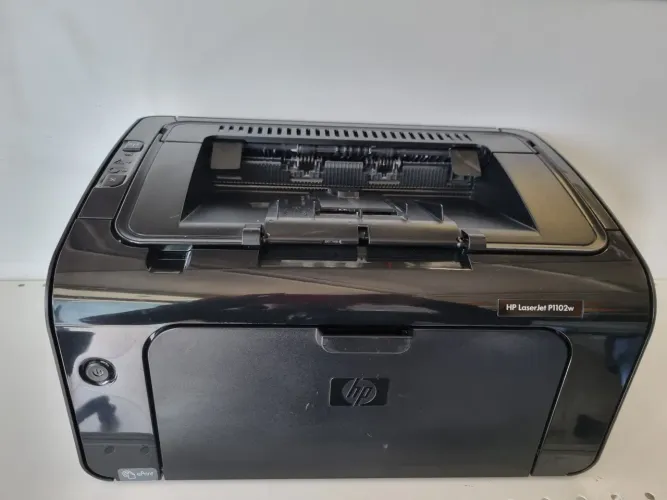 Impressora HP LaserJet P1102w com Wi-fi Toner - Seminova