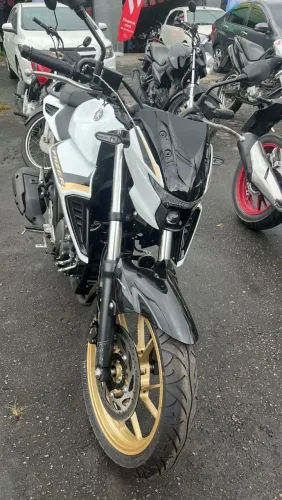 FZ25 zero km 2026