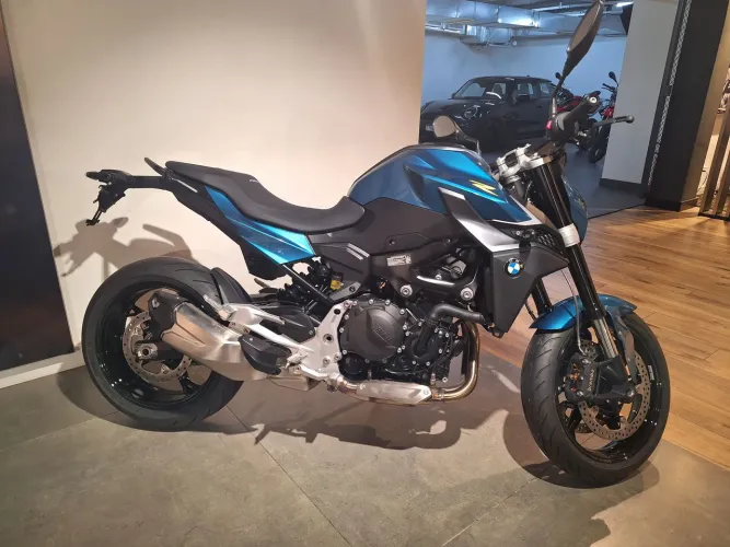 BMW F 900 R ( 2026 ) AZUL !
