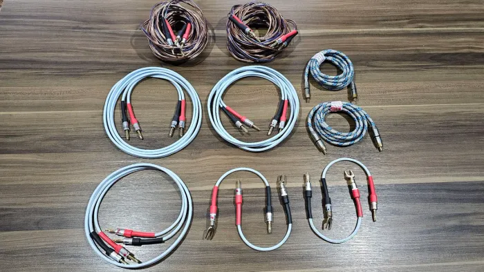 (OFERTA) Kit cabos de alta qualidade, preço por tempo indeterminado R$800