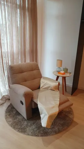 Poltrona Reclinável Confortável , Elegante ,linho