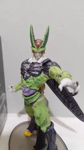 Estátua Dragon Ball Z Cell - Banpresto