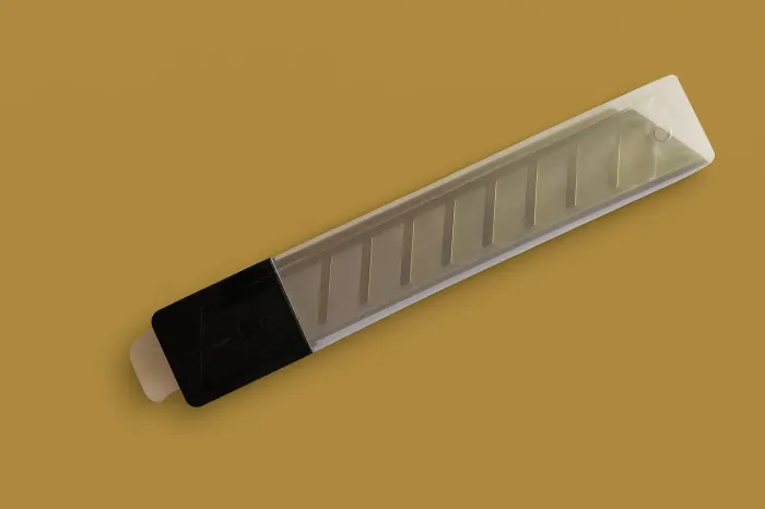 Lâmina Para Estilete Largo 18mm Com 300 Unidades