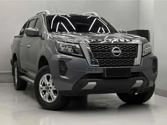 Nissan Frontier XE CD 4X4 2.3 Bi-TB Diesel Aut. 2025