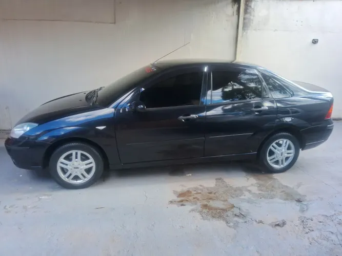 Ford Focus Sedan 2.0 16v/automático  4P 2008 