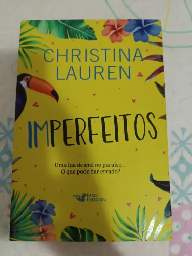 Livro IMPERFEITOS | Christina Lauren