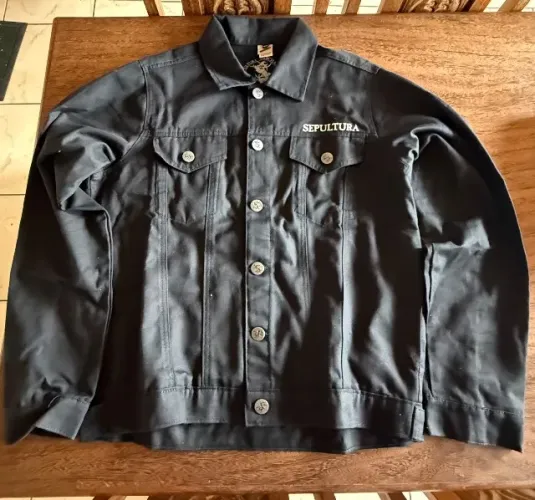 Jaqueta Sepultura