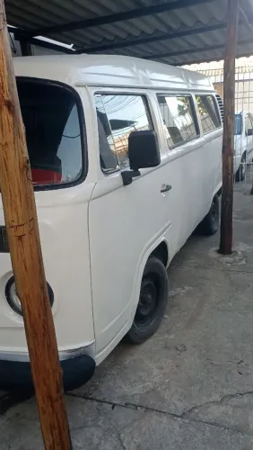 Volkswagen Kombi  2001 ((aceito troca em carro))