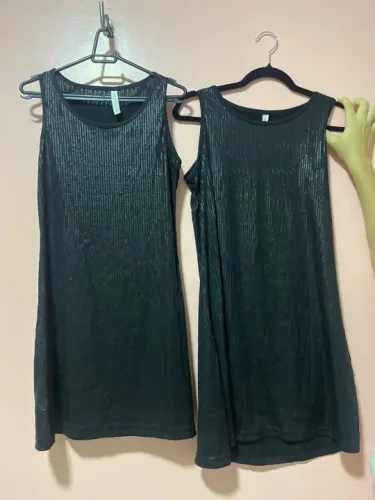 Dois vestidos de paetê