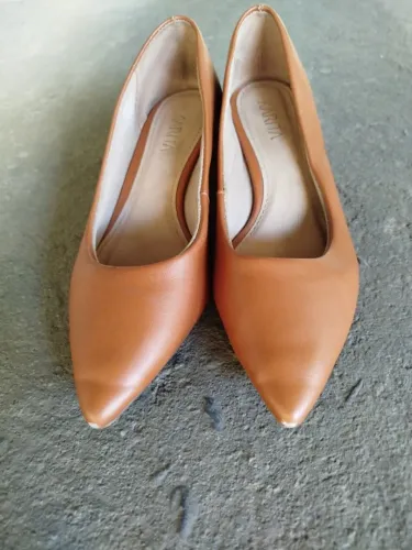 Scarpin Karita N36 Bege