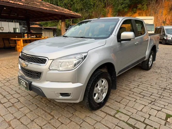 Chevrolet S10 Pick-up LT 2.8 TDI 4X4 CD Diesel 2014