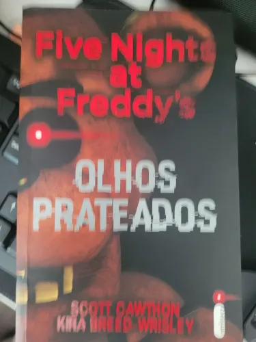 Five Nights at Freddy's: Olhos Prateados" (The Silver Eyes)