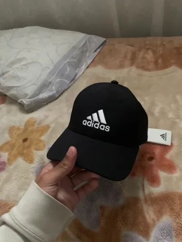 Boné da adidas na theg 