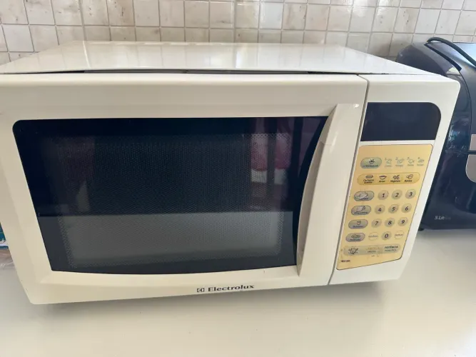 Micro-ondas Electrolux Branco