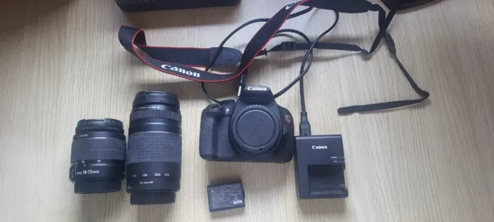 Canon T5 + 2 Lentes (18-55 e 75-300) - APENAS 2.250 CLIQUES!