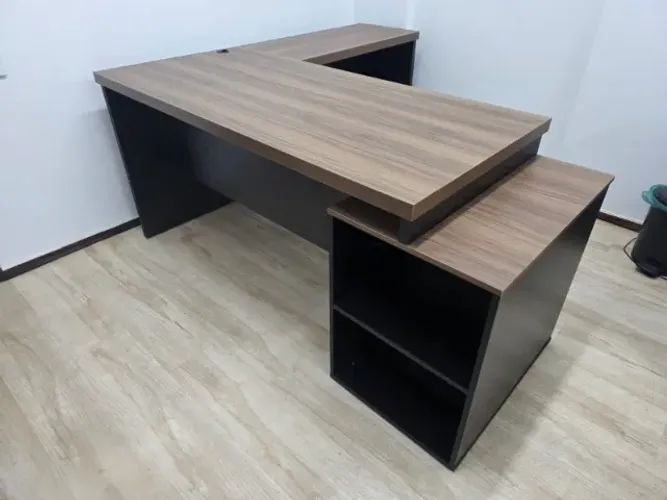 Mesa para Escritório em L