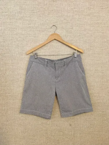 Bermuda Tommy Hilfiger Listrada Azul-Marinho e Branca feminina