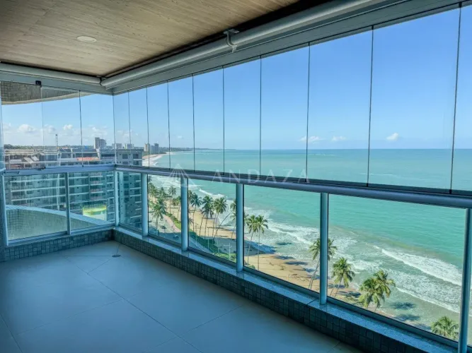 Exclusividade à beira-mar! 3 suítes e 255 m² com lazer de altíssimo padrão!