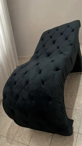 Maca Estofada Capitonê Preta | Luxo | Excelente Estado