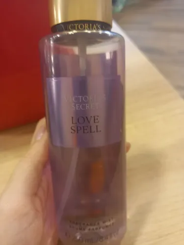 Perfume Victoria's secret original ( foi comprado no exterior)