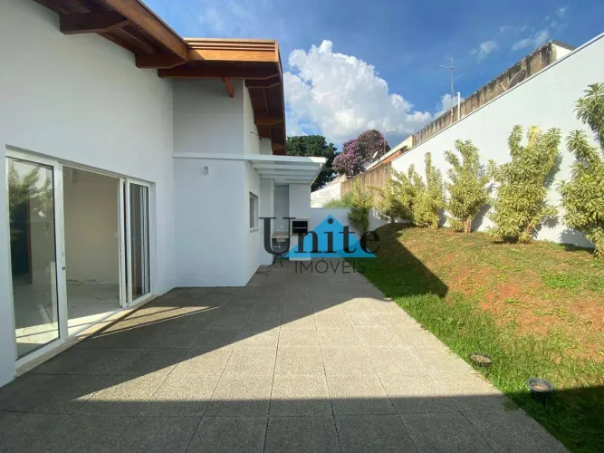 Casa com 3 dormitórios para alugar, 150m² por R$ 6.681/mês - Condomínio Recanto do Guará -