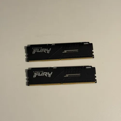 16GB (2x8) DDR5 5600 Kingston Fury [NA GARANTIA]