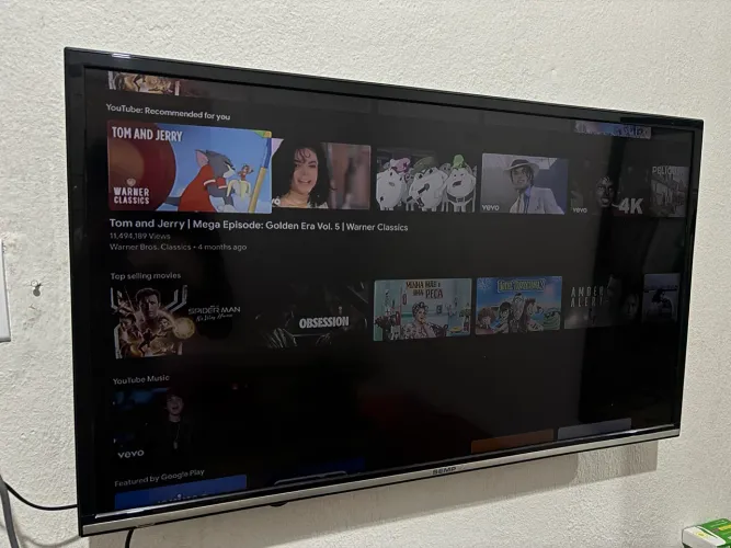 Televisão 39 polegadas, não é smart, 500 reais