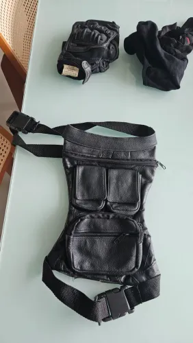 Conjunto Motociclista jaqueta, colete e calça de couro legítimo.