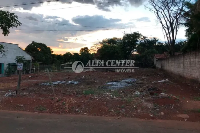 Terreno à venda, 1500 m² por R$ 550.000 - Condomínio Parque dos Cisnes - Goiânia/GO