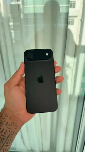 Iphone 17 Air - Garantia: 11/04