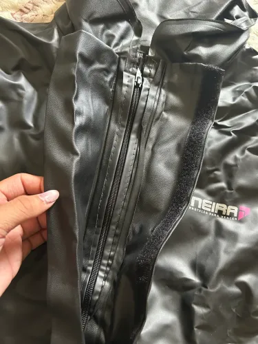 Capa de chuva feminina