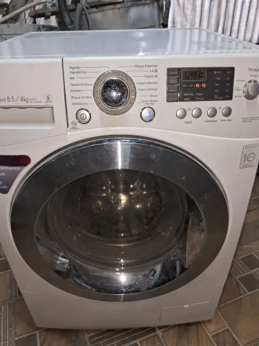LAVA E SECA LG 8.5 KG 220.VOLTS 3.MÊS GARANTIA ENTREGA NO LOCAL