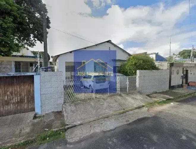 Casa para venda tem 175 metros quadrados com 5 quartos em Casa Amarela - Recife - Pernambu