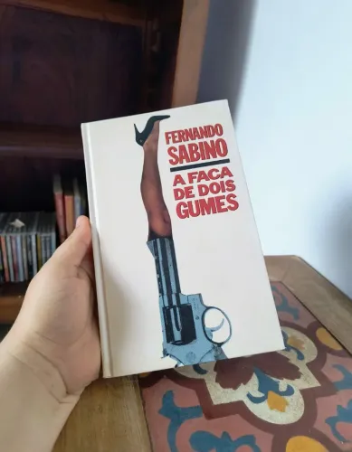 Livro a faca de dois gumes Fernando Sabino leitura livros biblioteca ler antigo antiquario