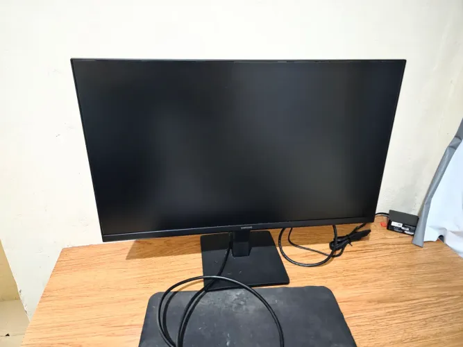 Monitor Samsung 24" FHD,120 Hz