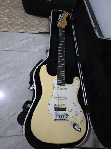 Fender stratocaster 