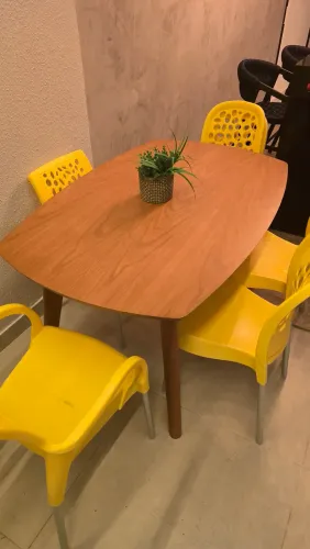 Cadeiras Deluxe Forte Plástico 