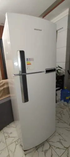 Vende-se geladeira