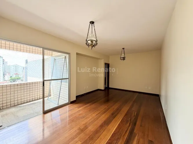 Apartamento à venda no bairro Carmo