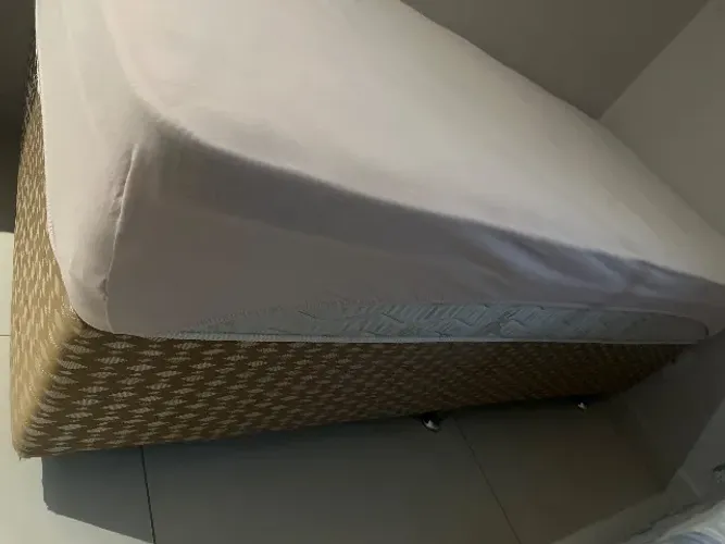 Cama solteiro com colchão 