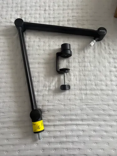 Suporte de Microfone PCYES novo