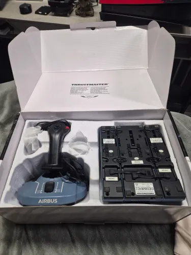 TCA Captain Pack Airbus Edition Joystick Flight Simulador Completo Thrustmaster Manete