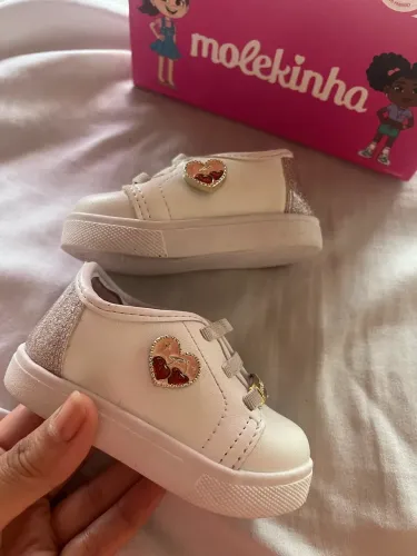 Tênis molekinha