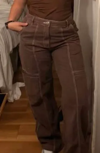 Calça Niki Pangeia marrom 40