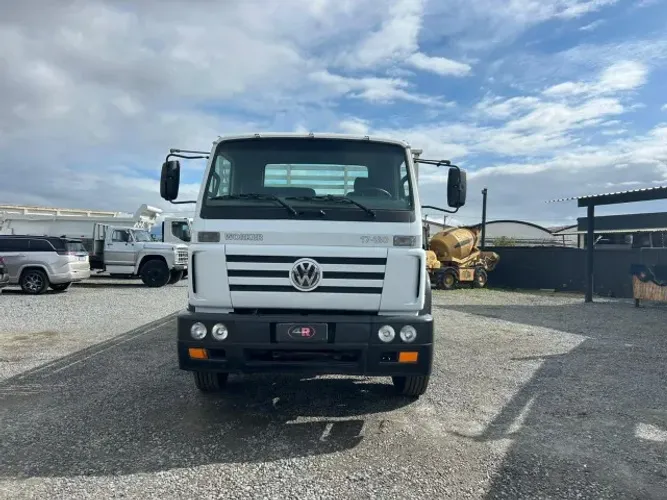 Volkswagem 17.180 carroceria único dono 