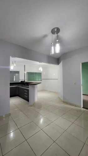 Casa 180m² 3 Quartos 1 Suíte Área Gourmet Moinho dos Ventos Goiânia