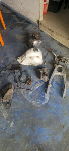 Vendo peças Xre 2015