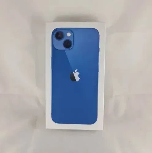 Caixa de iPhone 13 azul 128 gb.