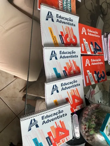 Nunca usados, livros novos 1 ano ensino médio colégio adventista