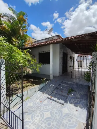 Casa à Venda - Parque Santana, Serrinha